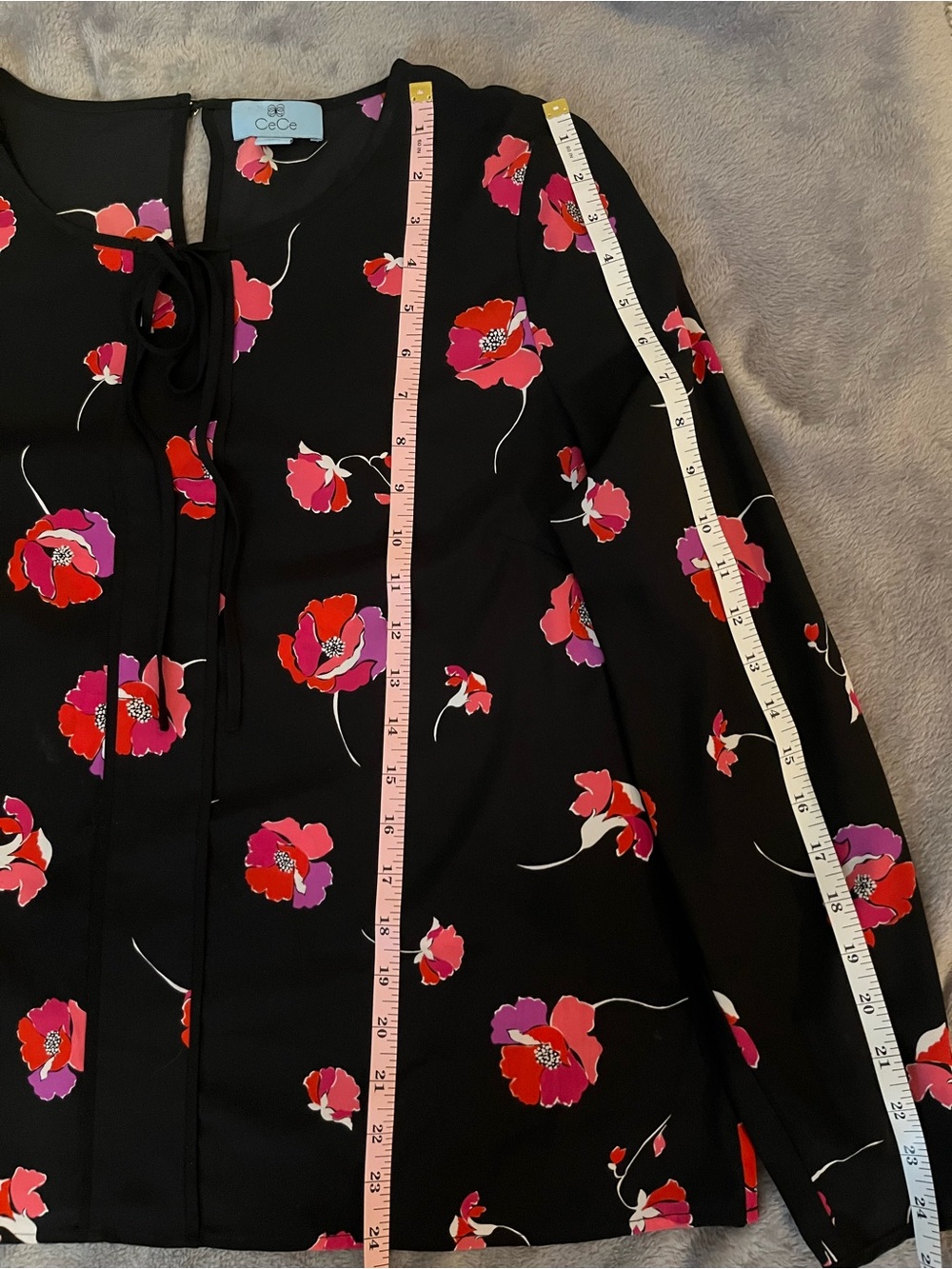 CeCe Black Blouse with Red and Pink Floral Accent EUC - Picture 3 of 5